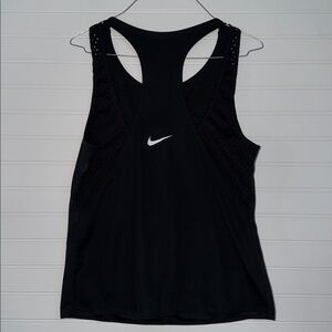 Nike Black Racerback Mesh Athletic Tank Top Women’s Small